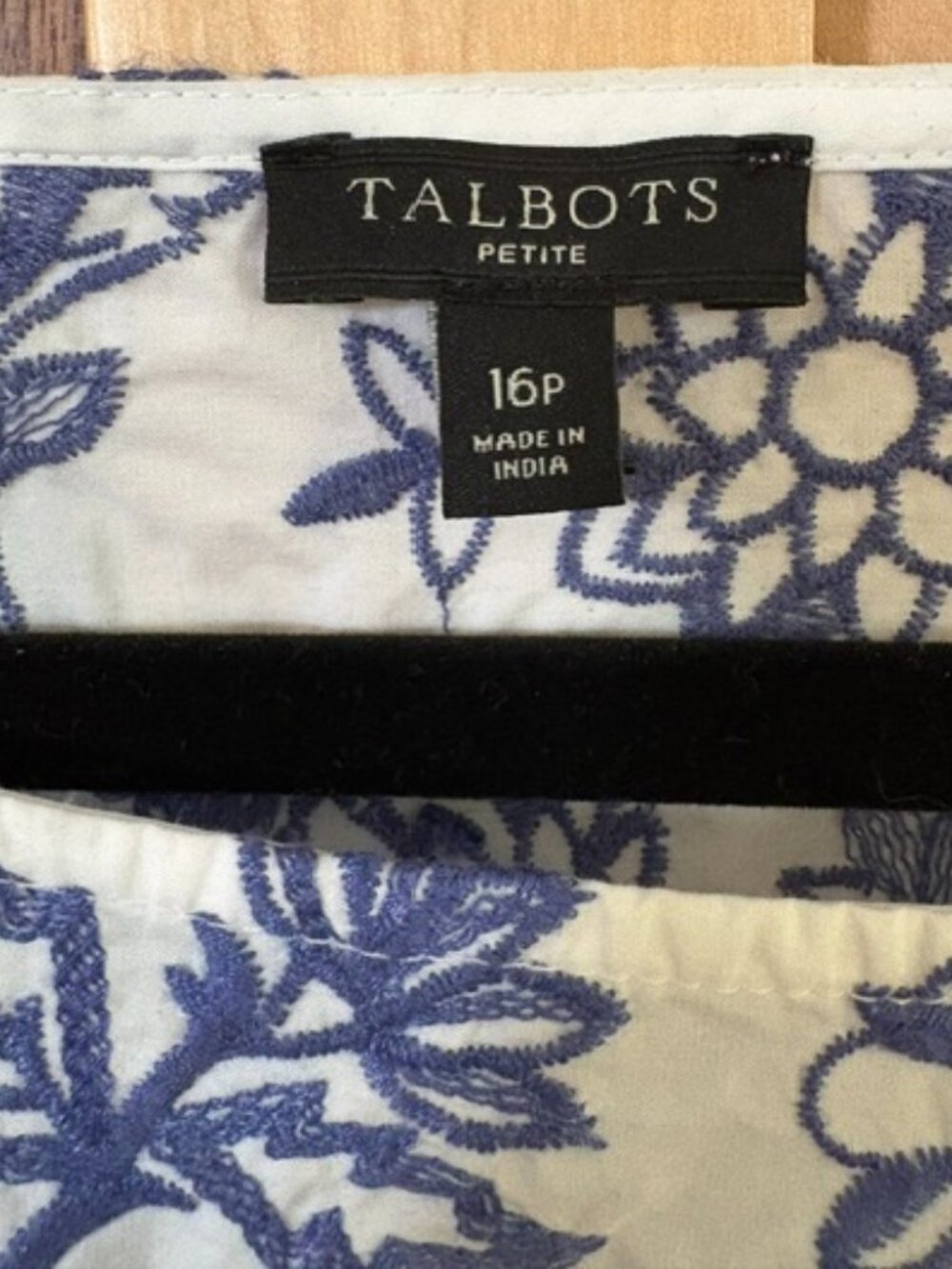 Talbots Embroidered Floral Peplum Top Women's Size 16P with Scalloped Hem - Picture 4 of 5